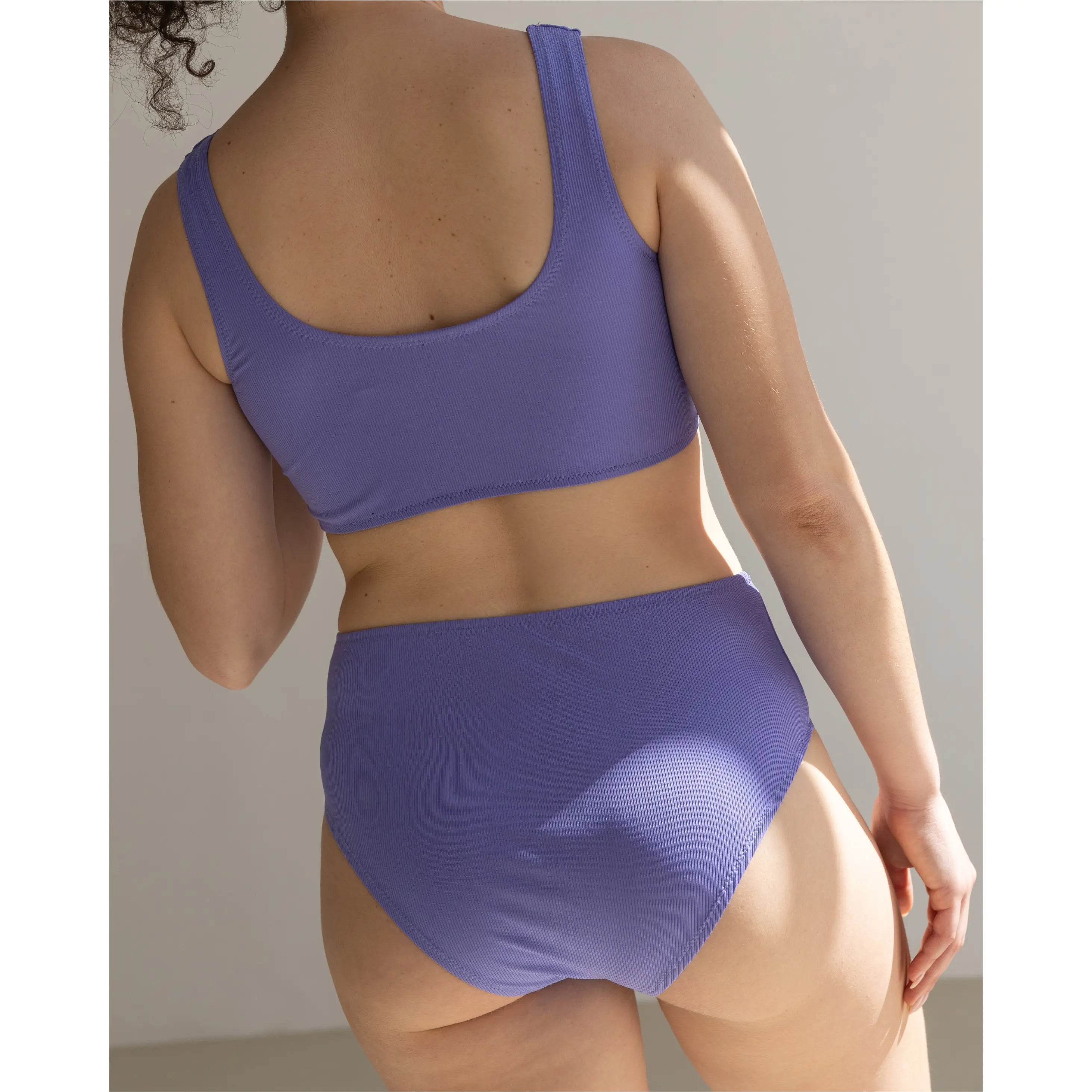 Famosas Outfit Cuerpo Triangulo Cuerpo Triángulo O Pera: Mejores Prendas Tips Para Vestir】 – CLOTSY BRAND
