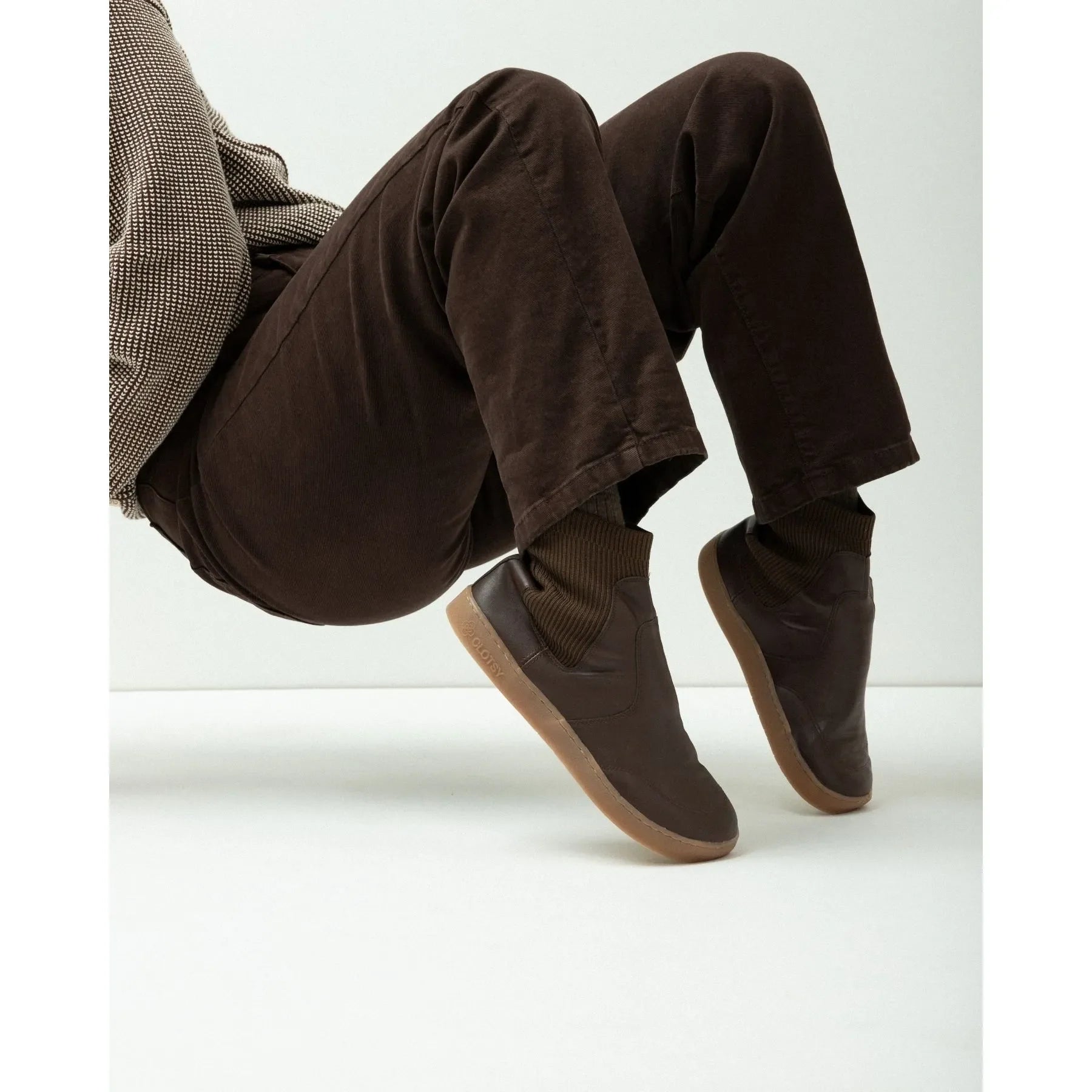 Combinar Botines: 15 Mejores Outfits y Guía de Estilo 2025