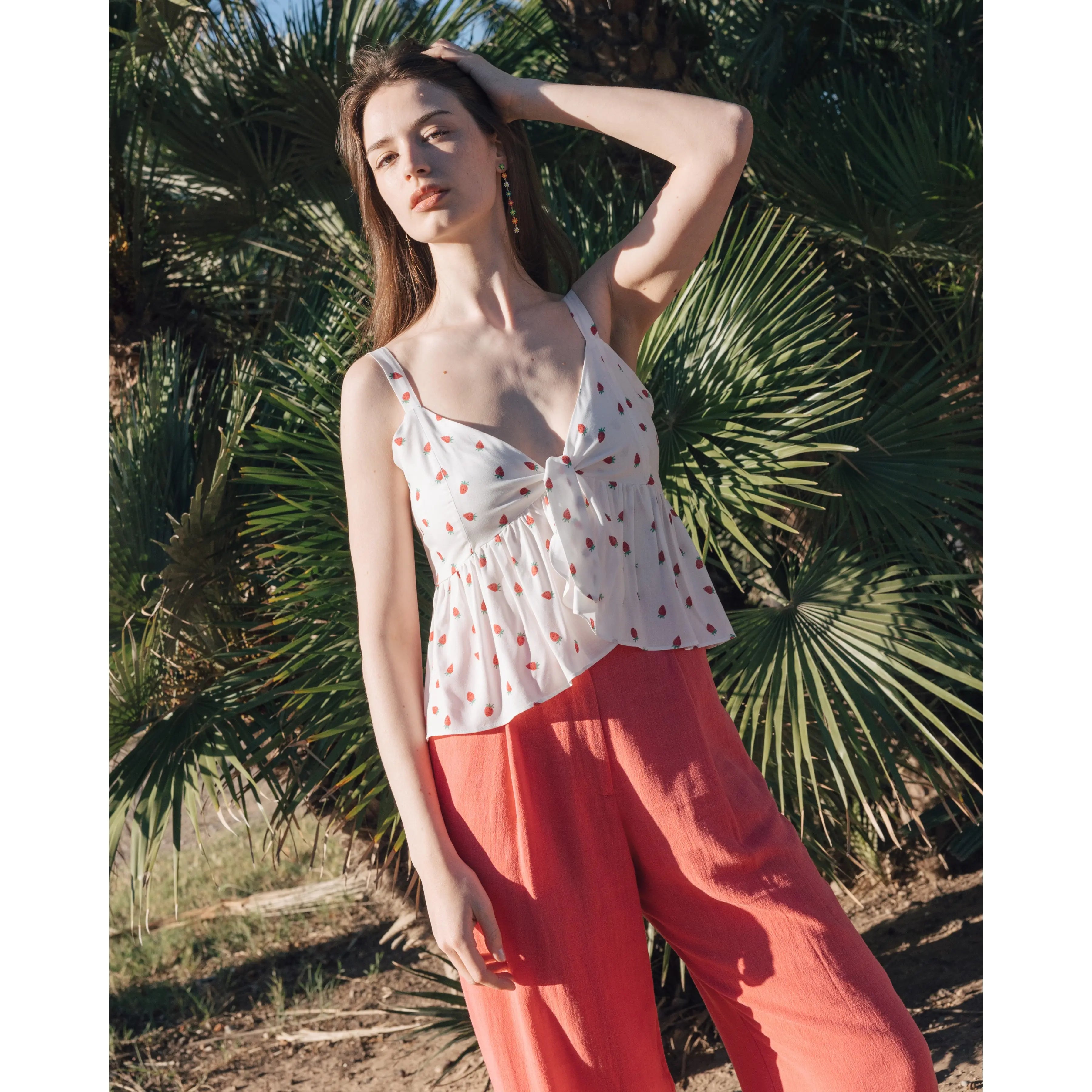 Cómo Vestirse Para una Comida al Mediodía: Mejores 15 Looks 2026