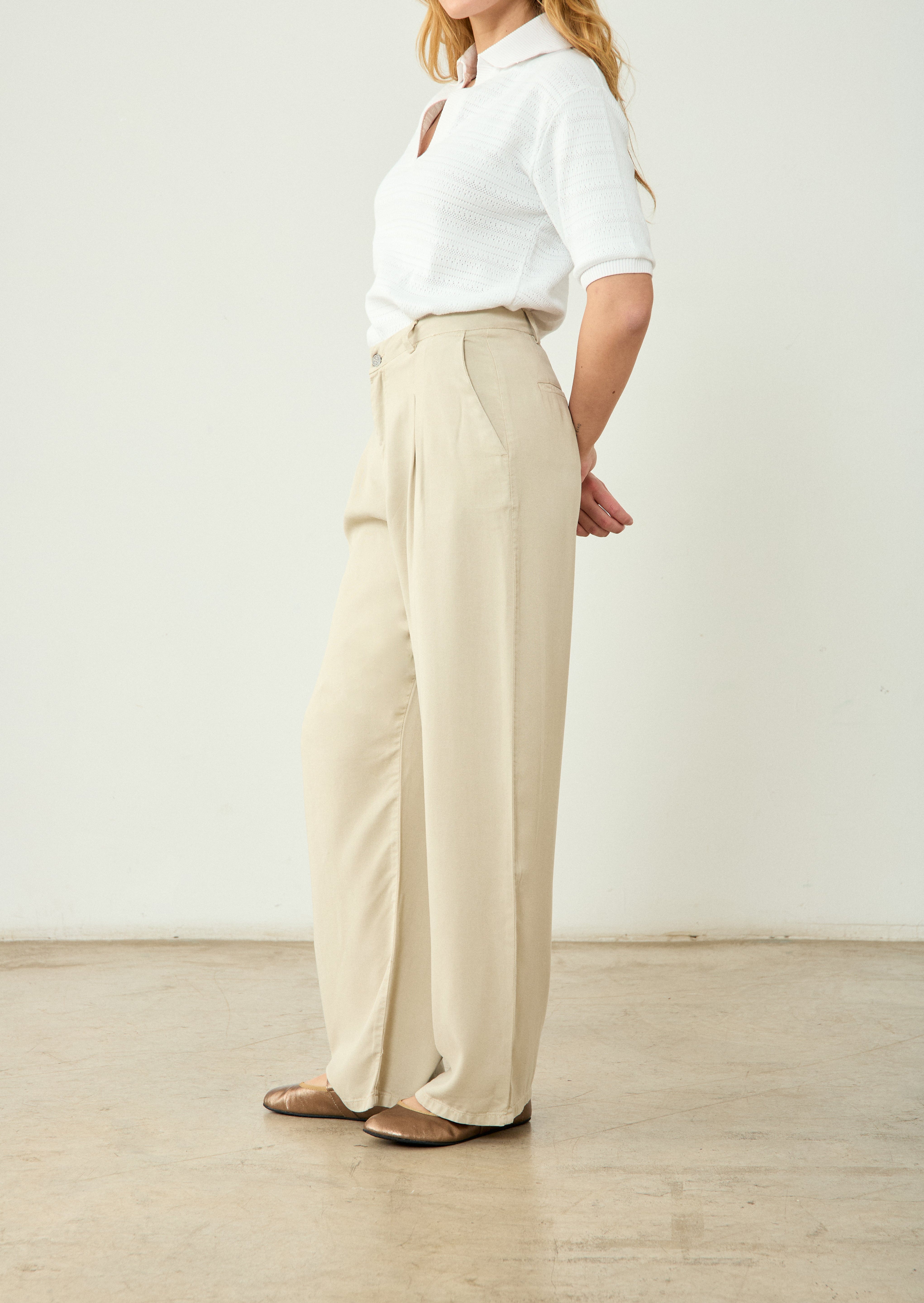 Pantalones Fluidos Mujer: Cómo combinarlos (Guía)
