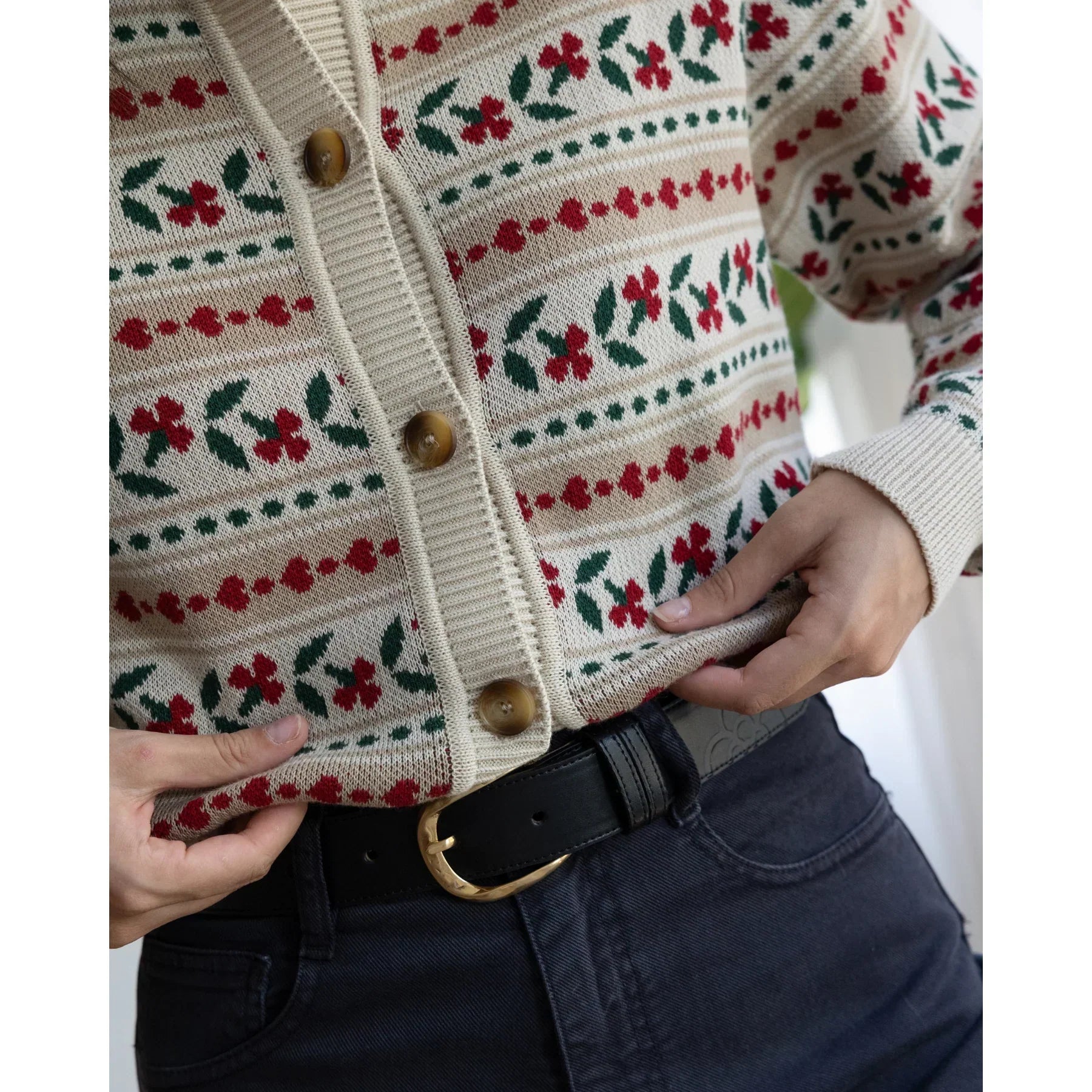 Cómo Combinar un Cárdigan: 10 Mejores Ideas 2026