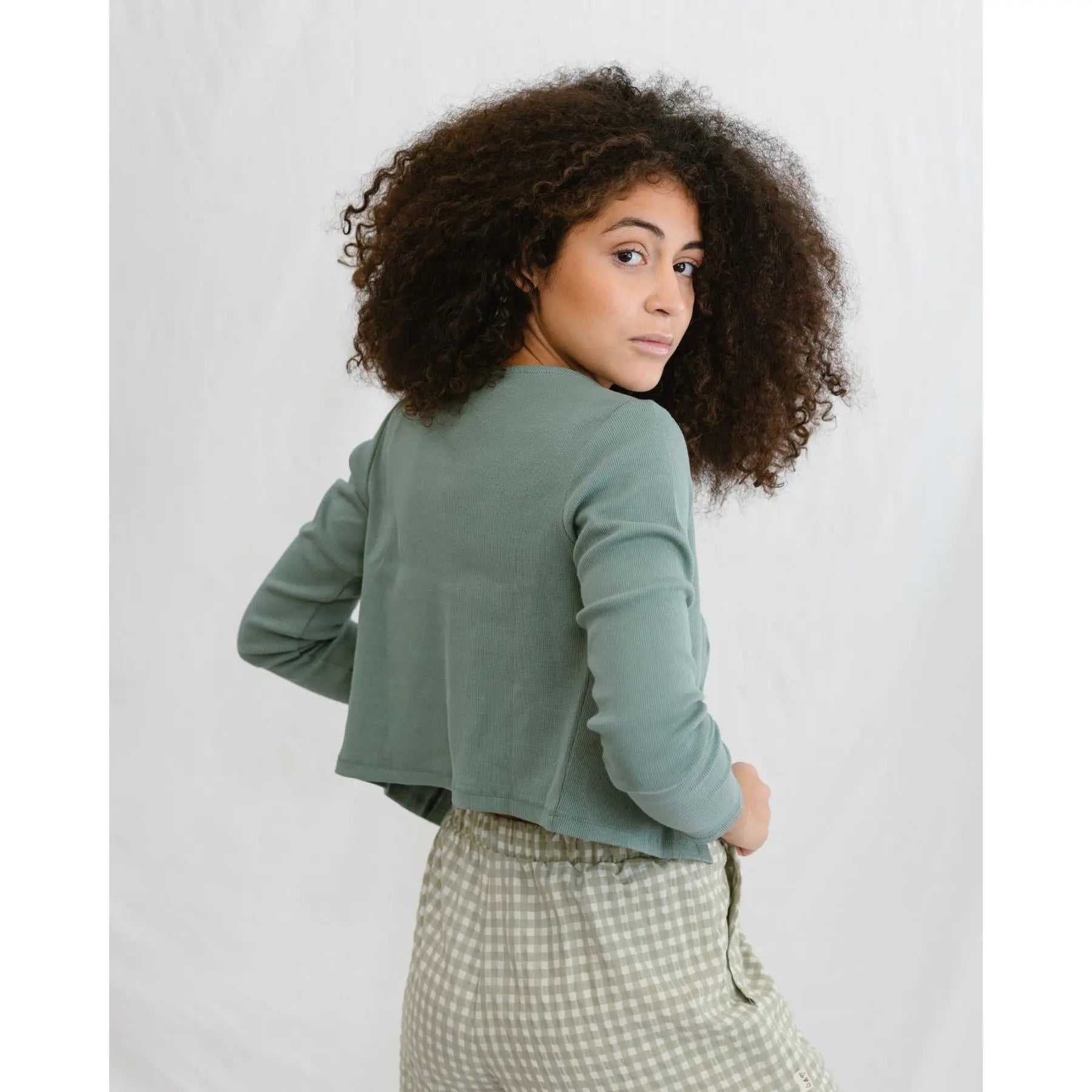 Green long-sleeved t-shirt