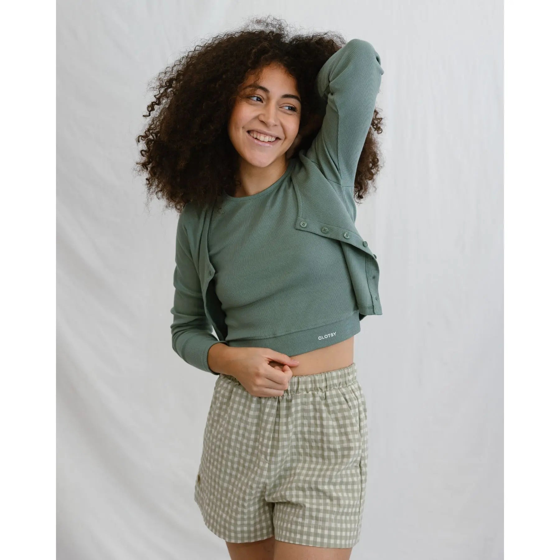 Green long-sleeved t-shirt