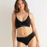 Conjunto Negro: Bralette Clásico + Braguita Clásica