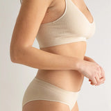 Conjunto Arena: Bralette Clásico + Braguita Clásica