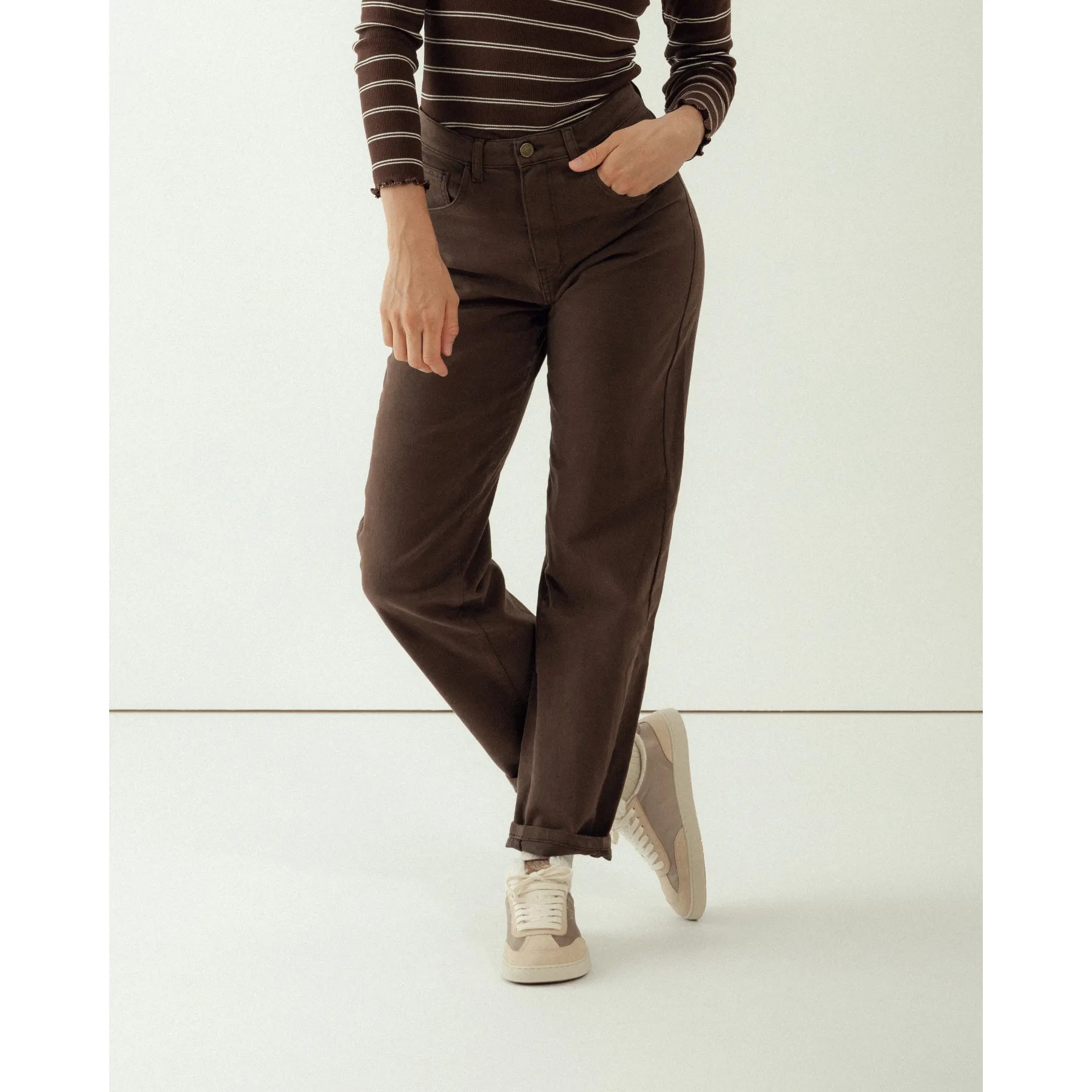Nuria Brown Jeans