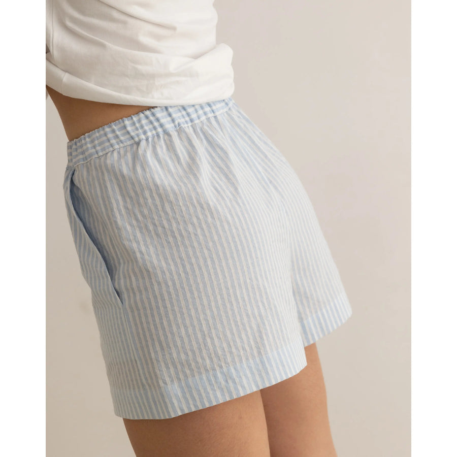 Maroblaue Shorts
