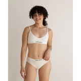 Weißes Bralette 